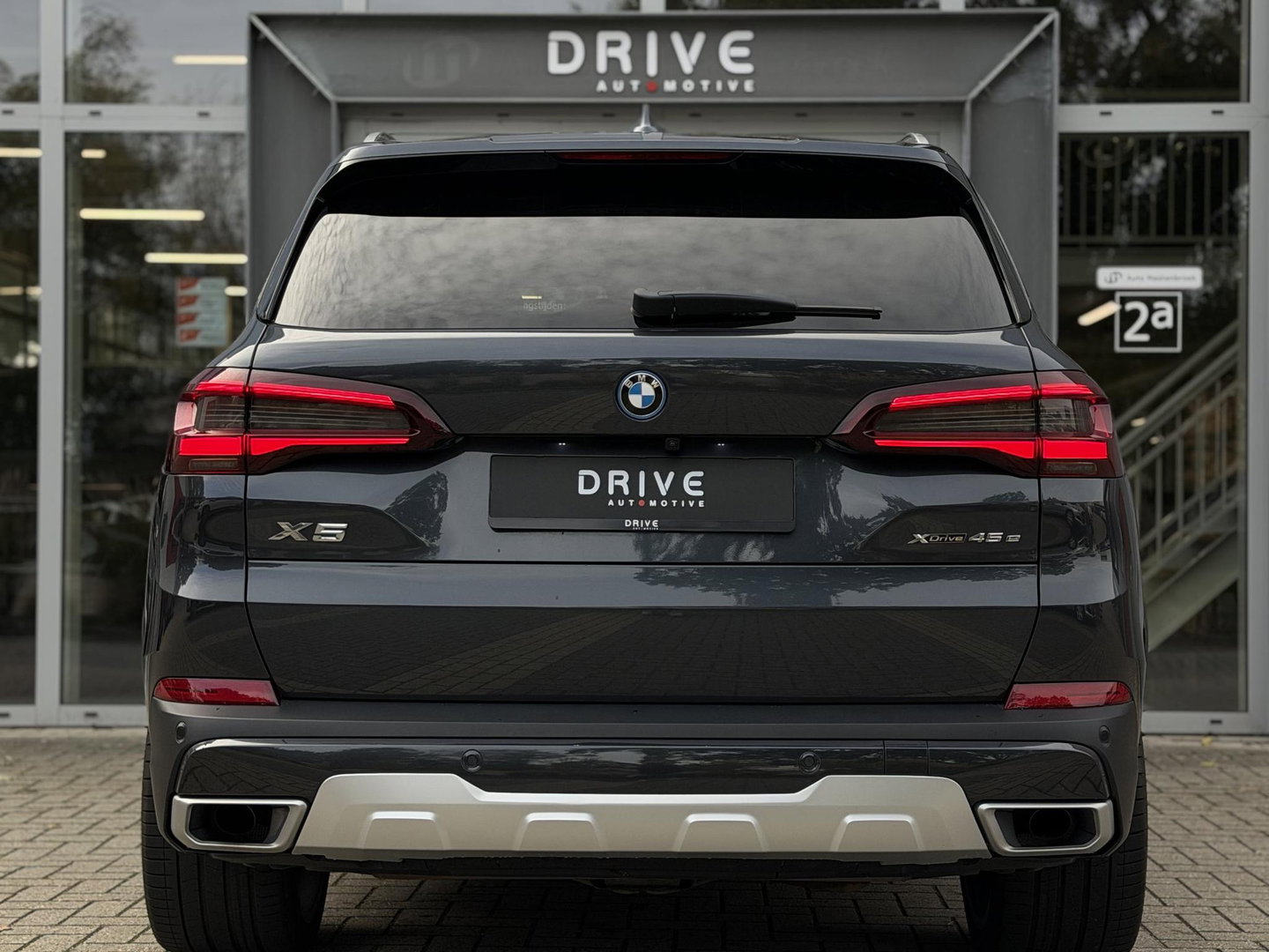 BMW X5 xDrive45e High Ex xLine |SkyLounge|Massage/Ventilatie|22" Bmw Individual|Laser|Entertainment Prof|M-Sport stuurwiel