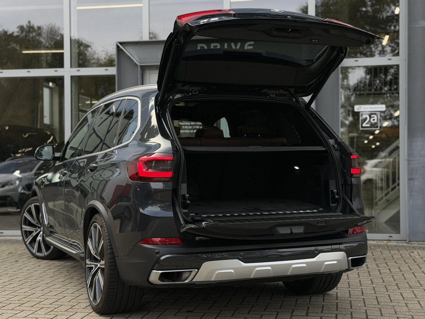 BMW X5 xDrive45e High Ex xLine |SkyLounge|Massage/Ventilatie|22" Bmw Individual|Laser|Entertainment Prof|M-Sport stuurwiel