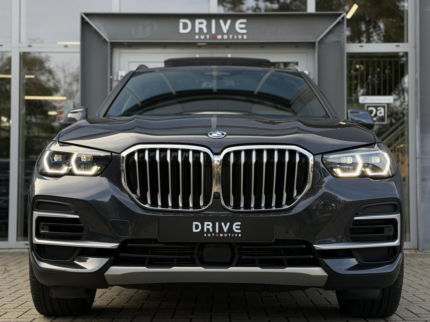 BMW X5 xDrive45e High Ex xLine |SkyLounge|Massage/Ventilatie|22" Bmw Individual|Laser|Entertainment Prof|M-Sport stuurwiel