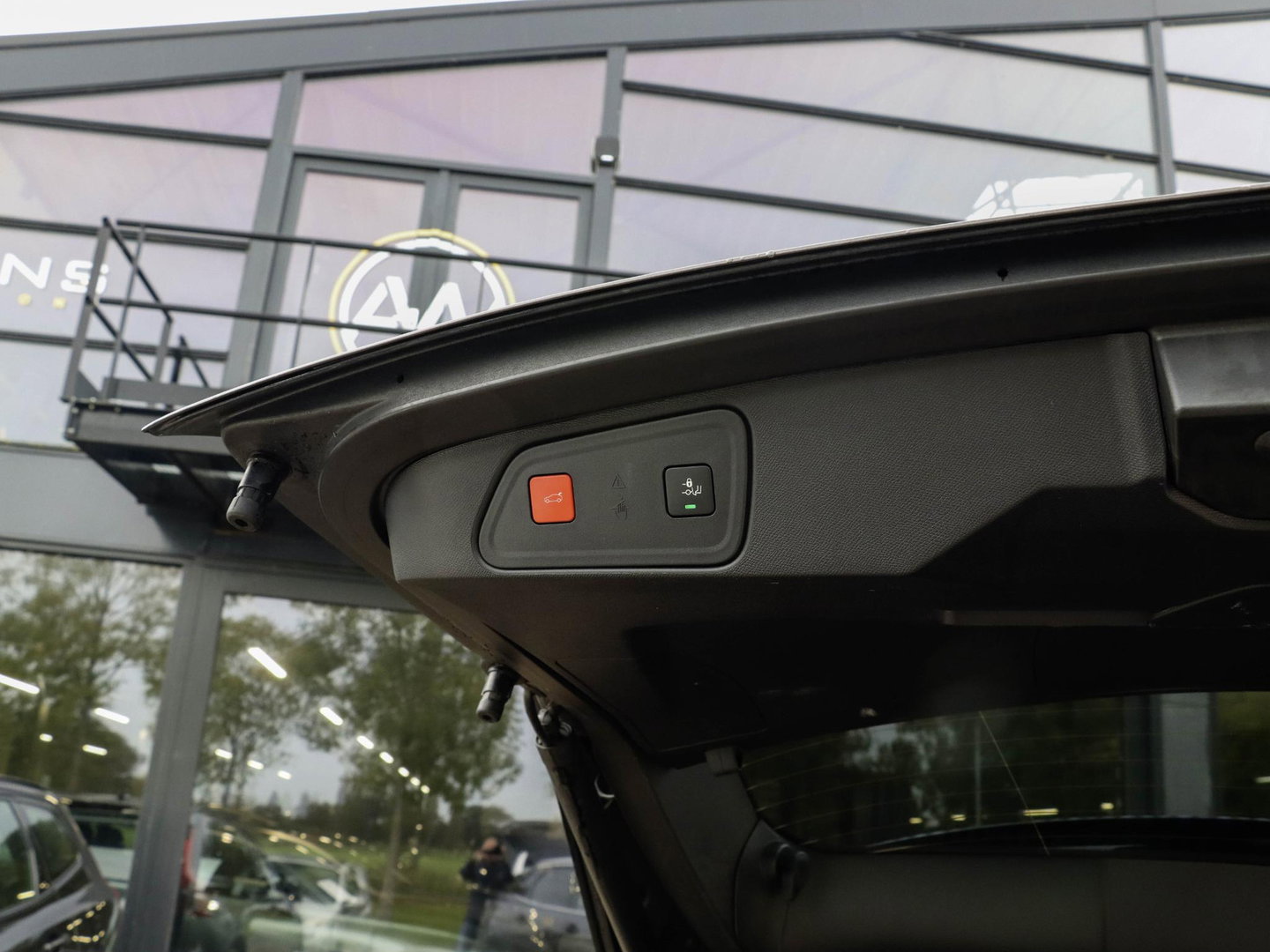 Peugeot 3008 1.6 HYbrid4 300 GT Trekhaak Focal Panodak NappaLeer SoH 95% Dealeronderhouden!