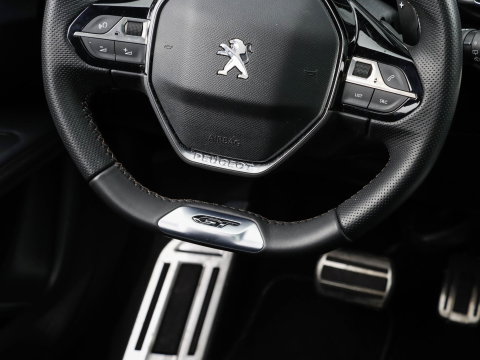 Peugeot 3008 1.6 HYbrid4 300 GT Trekhaak Focal Panodak NappaLeer SoH 95% Dealeronderhouden!