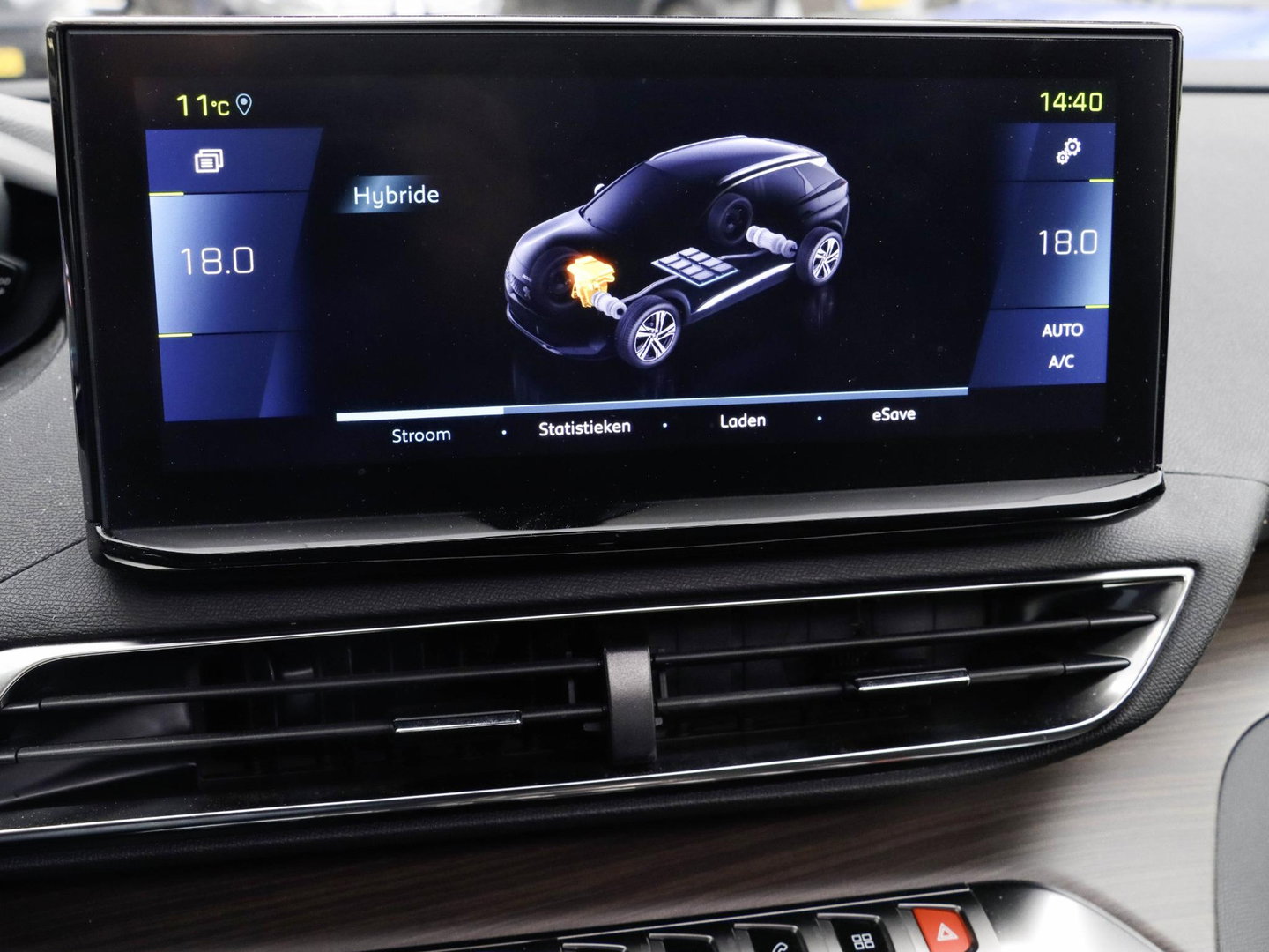 Peugeot 3008 1.6 HYbrid4 300 GT Trekhaak Focal Panodak NappaLeer SoH 95% Dealeronderhouden!