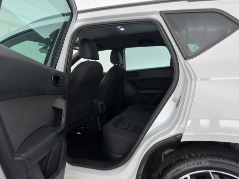 SEAT Ateca 1.5 TSI FR Business Intense (INCL.BTW) *LEATHER-MICROFIBRE | FULL-LED | DIGI-COCKPIT | BEATS-AUDIO | TOP-VIEW | KEYLESS | CARPLAY | NAVI-FULLMAP | DAB+ | SPORT-SEATS | PRIVACY-GLASS | ECC | PDC | CRUISE | 19''ALU | TOWB