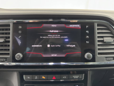 SEAT Ateca 1.5 TSI FR Business Intense (INCL.BTW) *LEATHER-MICROFIBRE | FULL-LED | DIGI-COCKPIT | BEATS-AUDIO | TOP-VIEW | KEYLESS | CARPLAY | NAVI-FULLMAP | DAB+ | SPORT-SEATS | PRIVACY-GLASS | ECC | PDC | CRUISE | 19''ALU | TOWB