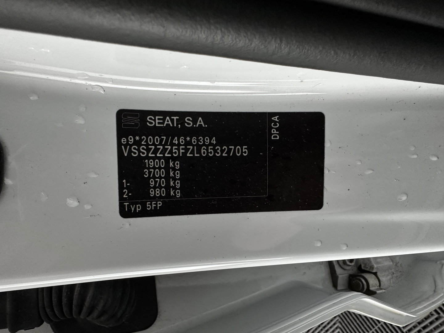 SEAT Ateca 1.5 TSI FR Business Intense (INCL.BTW) *LEATHER-MICROFIBRE | FULL-LED | DIGI-COCKPIT | BEATS-AUDIO | TOP-VIEW | KEYLESS | CARPLAY | NAVI-FULLMAP | DAB+ | SPORT-SEATS | PRIVACY-GLASS | ECC | PDC | CRUISE | 19''ALU | TOWB