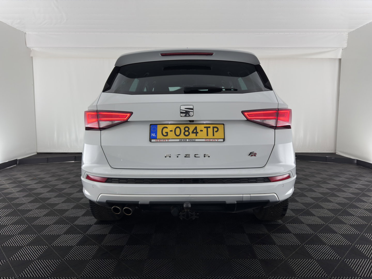 SEAT Ateca 1.5 TSI FR Business Intense (INCL.BTW) *LEATHER-MICROFIBRE | FULL-LED | DIGI-COCKPIT | BEATS-AUDIO | TOP-VIEW | KEYLESS | CARPLAY | NAVI-FULLMAP | DAB+ | SPORT-SEATS | PRIVACY-GLASS | ECC | PDC | CRUISE | 19''ALU | TOWB