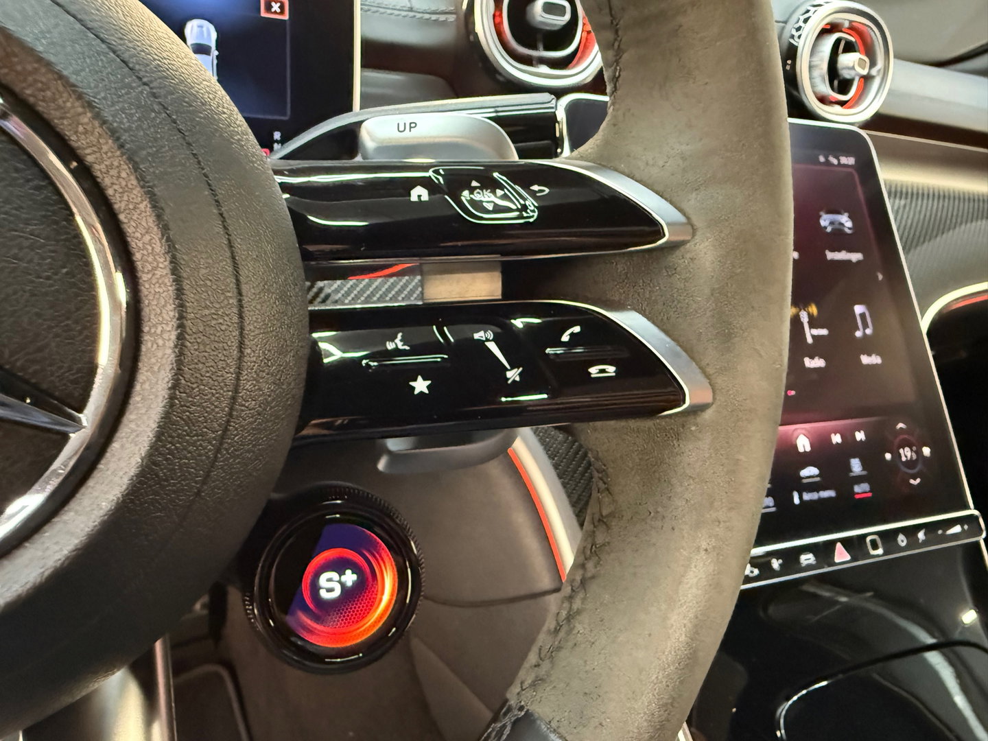 Mercedes-Benz C-Klasse AMG 63 S E Performance Pano|HuD|Memory
