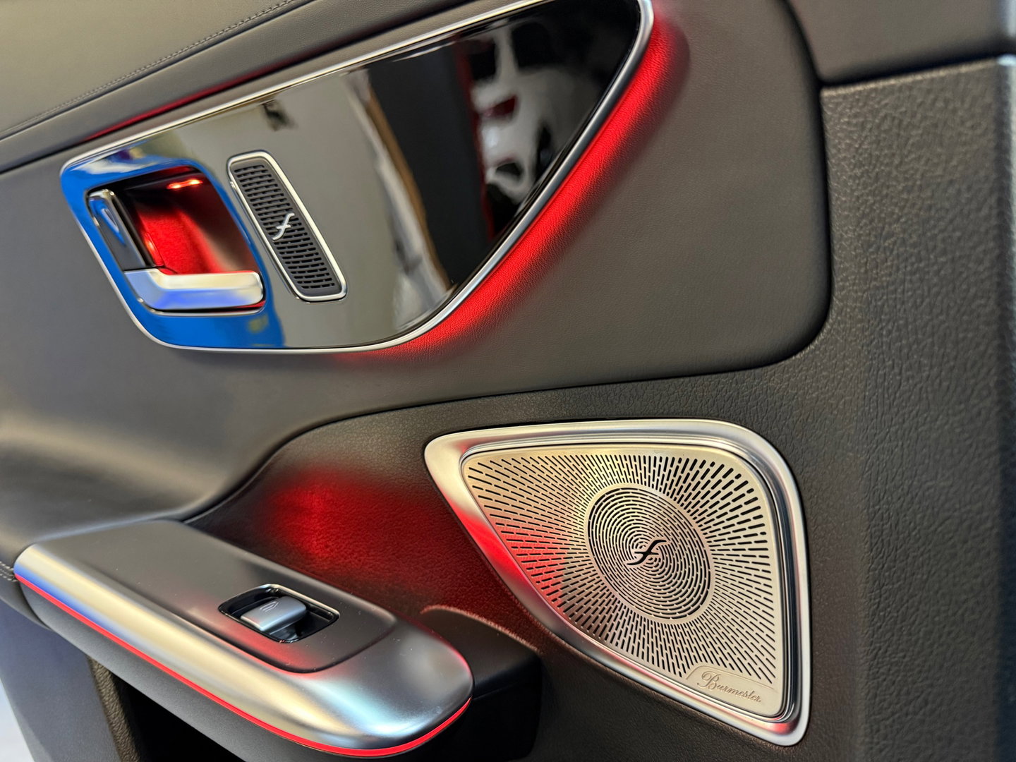 Mercedes-Benz C-Klasse AMG 63 S E Performance Pano|HuD|Memory