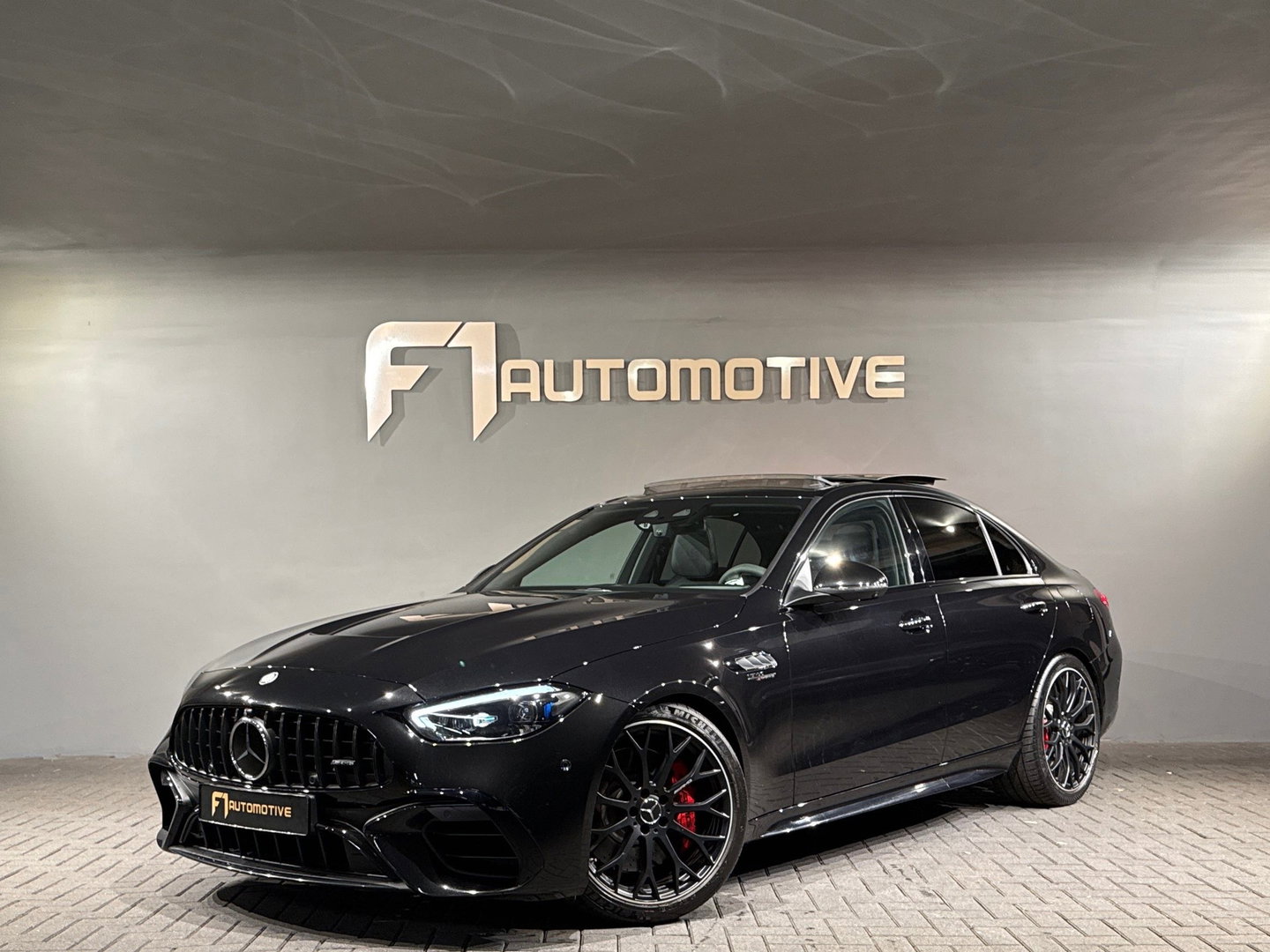 Mercedes-Benz C-Klasse AMG 63 S E Performance Pano|HuD|Memory