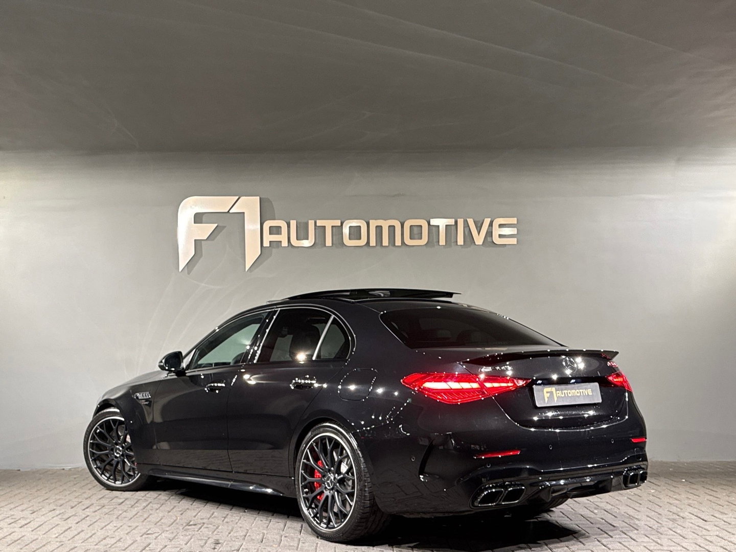 Mercedes-Benz C-Klasse AMG 63 S E Performance Pano|HuD|Memory