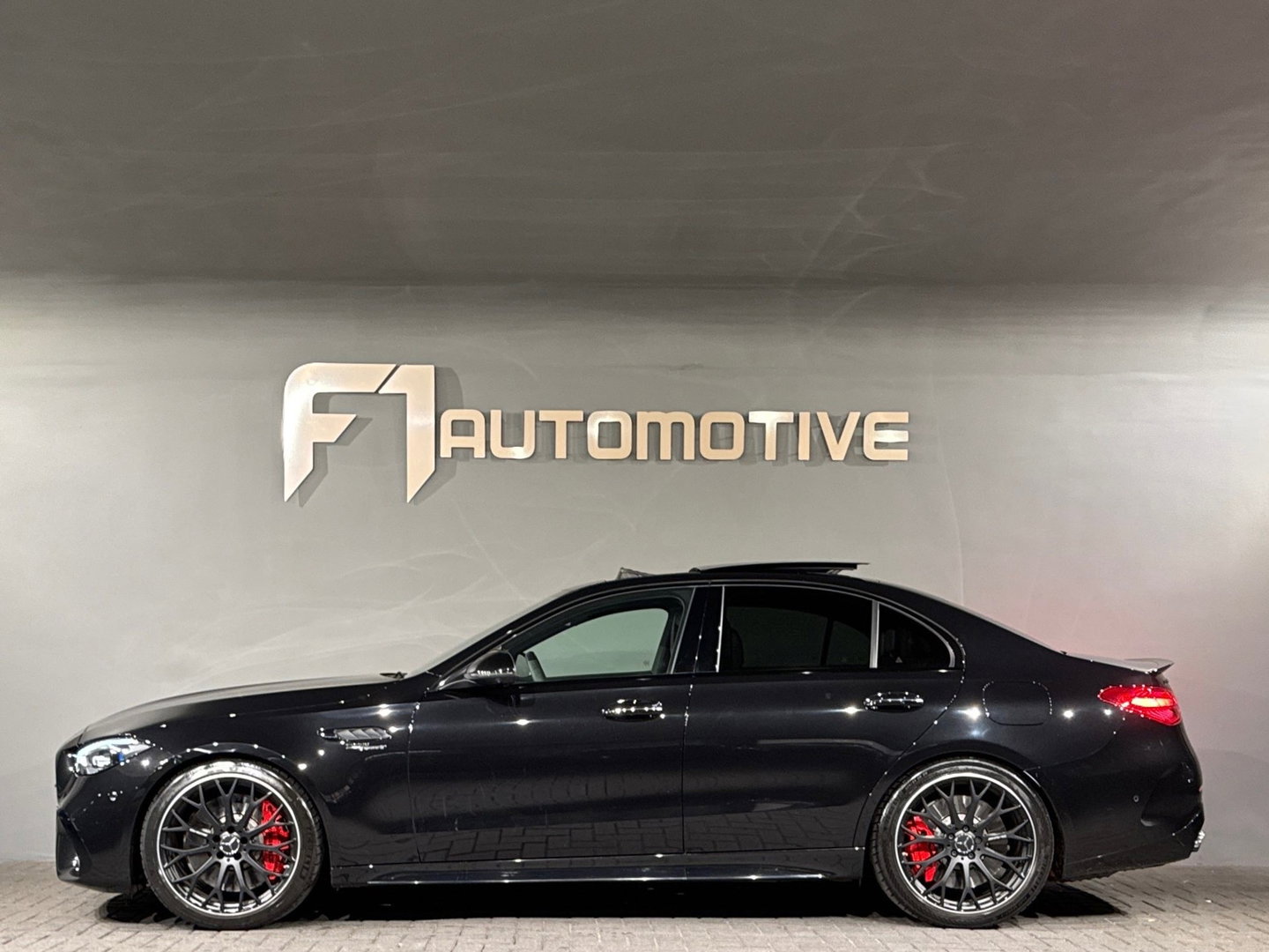 Mercedes-Benz C-Klasse AMG 63 S E Performance Pano|HuD|Memory