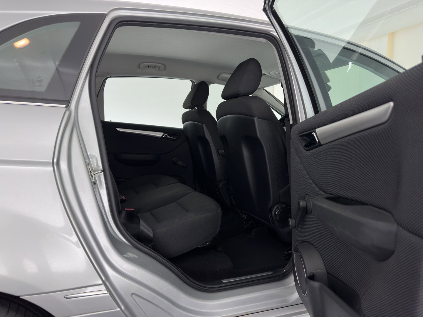 Mercedes-Benz B-Klasse 180 CDI Business Class *NAVI-FULLMAP | AIRCO | CRUISE | COMFORT-SEATS | 16''ALU | TOWBAR*