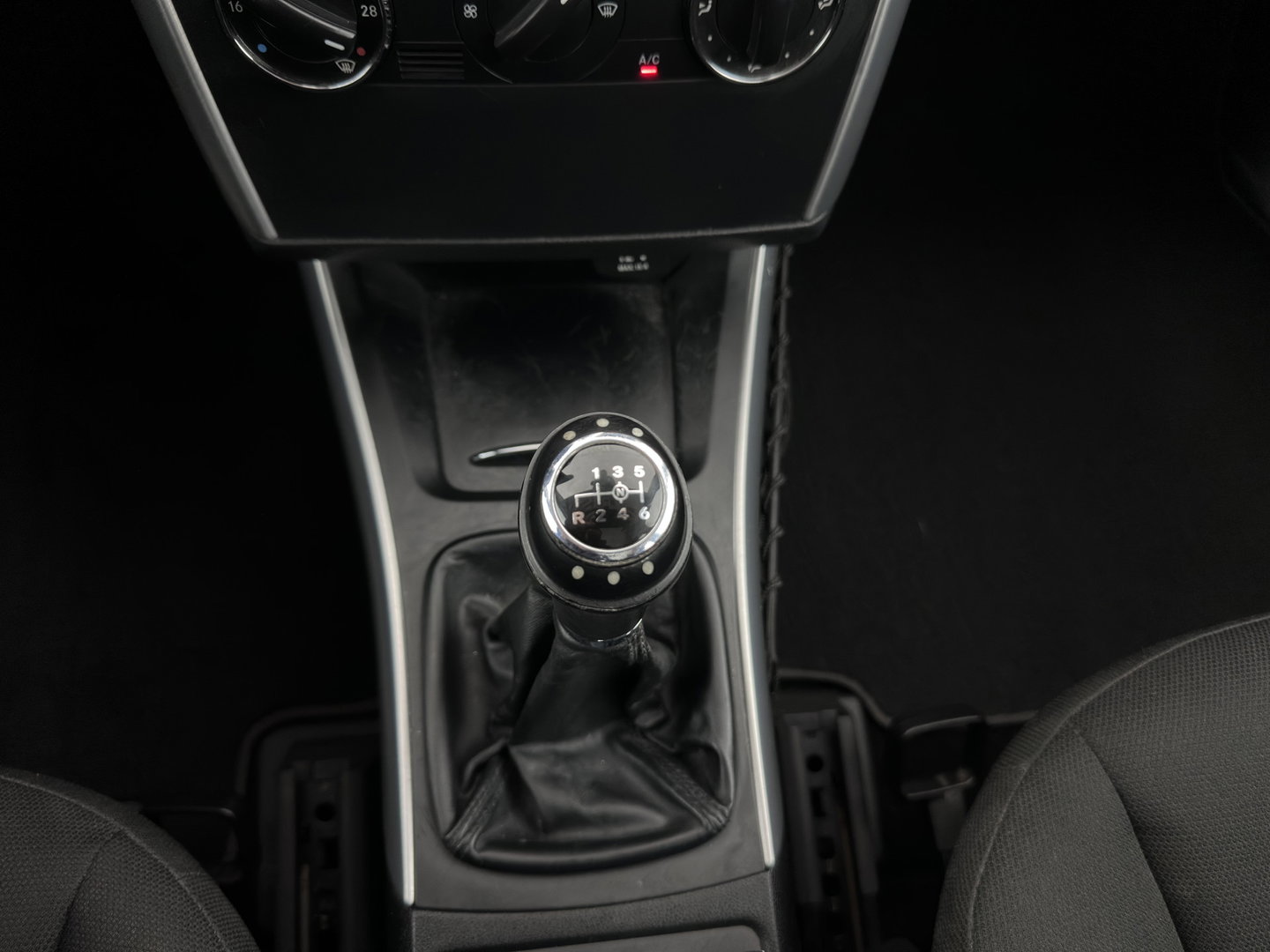 Mercedes-Benz B-Klasse 180 CDI Business Class *NAVI-FULLMAP | AIRCO | CRUISE | COMFORT-SEATS | 16''ALU | TOWBAR*