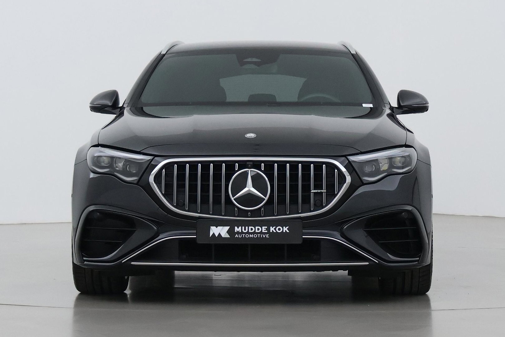 Mercedes-Benz E-Klasse AMG 53 4MATIC+ | Achterasbesturing | 360° Camera | Trekhaak | Keyless | Stoelverwarming | 20 Inch