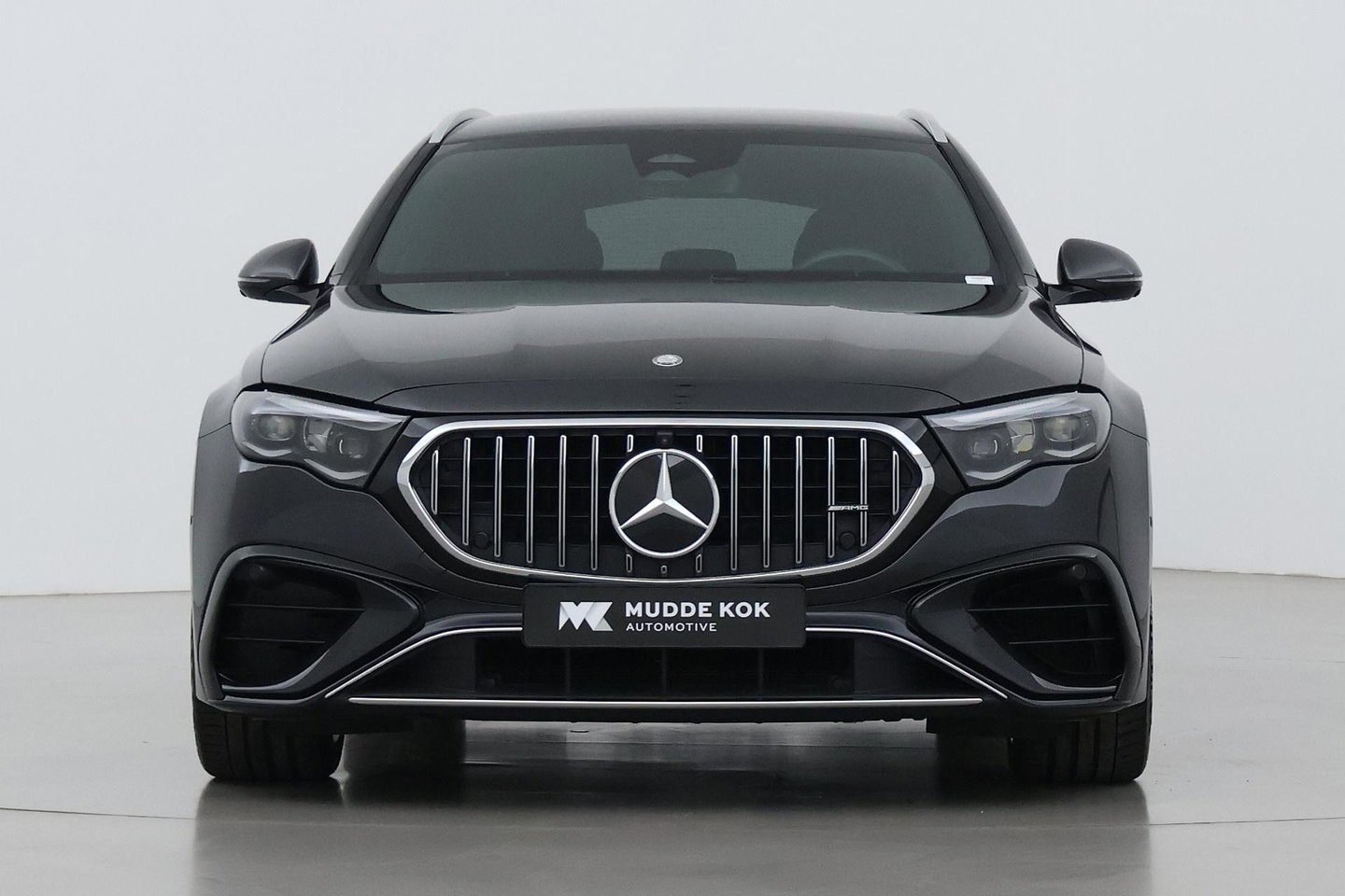 Mercedes-Benz E-Klasse AMG 53 4MATIC+ | Achterasbesturing | 360° Camera | Trekhaak | Keyless | Stoelverwarming | 20 Inch