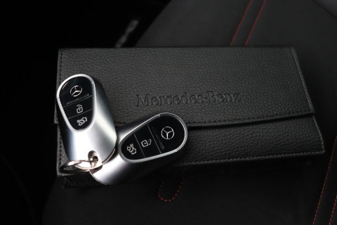 Mercedes-Benz E-Klasse AMG 53 4MATIC+ | Achterasbesturing | 360° Camera | Trekhaak | Keyless | Stoelverwarming | 20 Inch