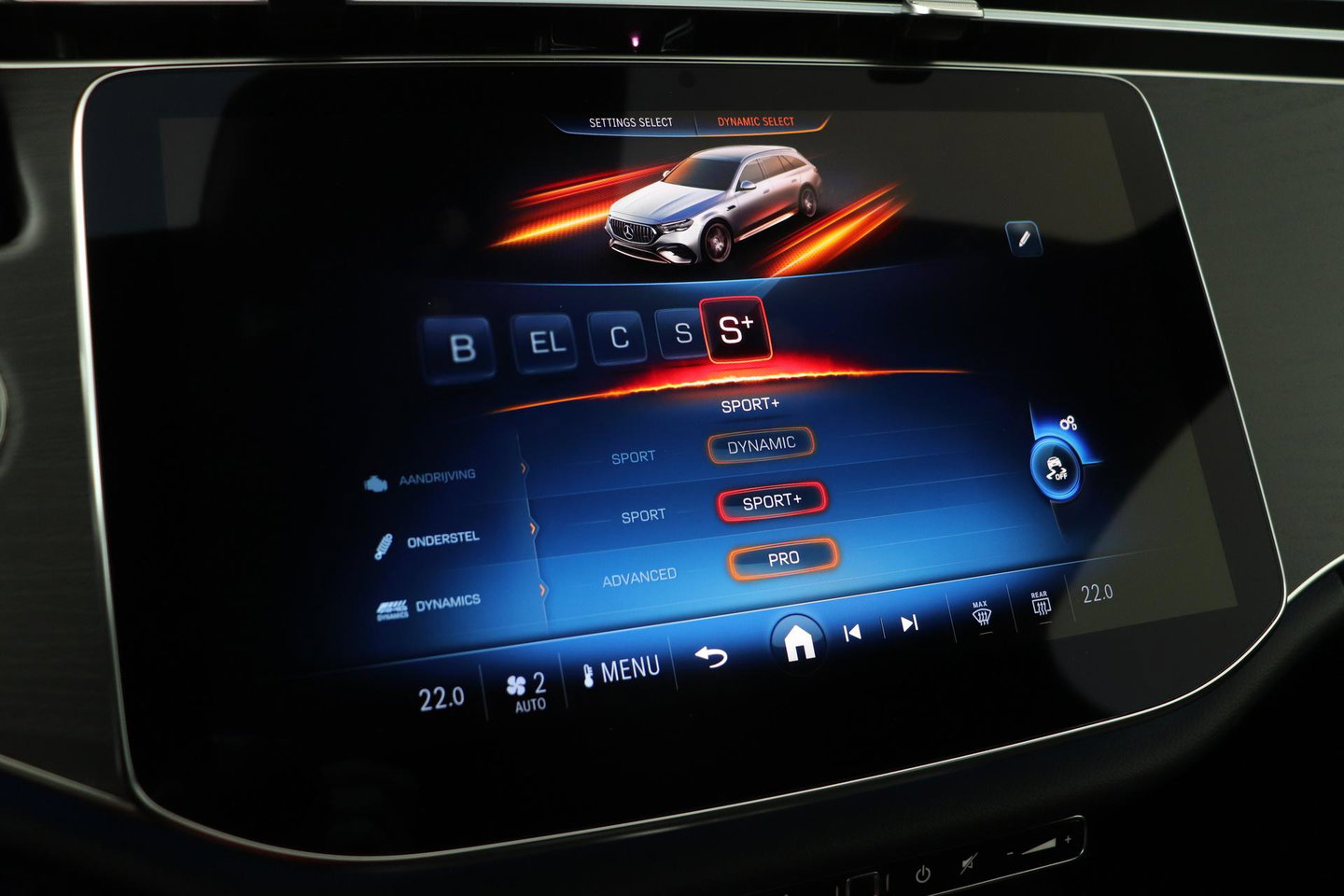 Mercedes-Benz E-Klasse AMG 53 4MATIC+ | Achterasbesturing | 360° Camera | Trekhaak | Keyless | Stoelverwarming | 20 Inch