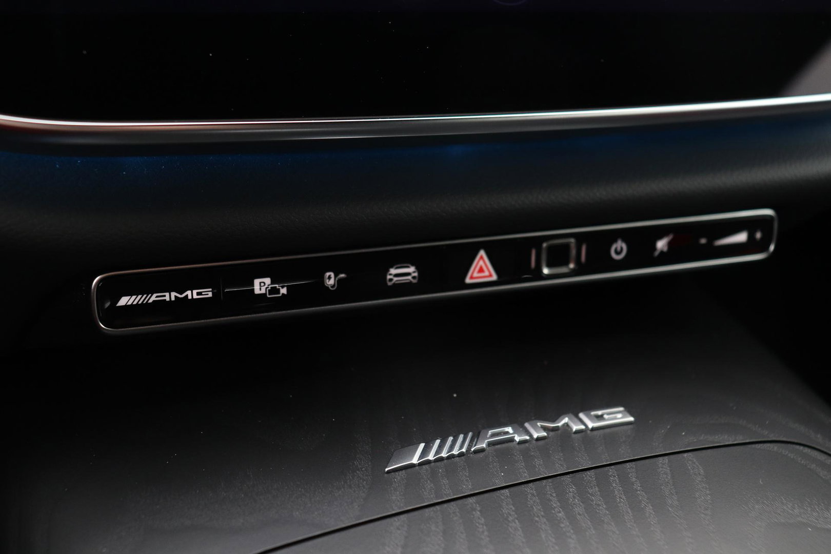 Mercedes-Benz E-Klasse AMG 53 4MATIC+ | Achterasbesturing | 360° Camera | Trekhaak | Keyless | Stoelverwarming | 20 Inch