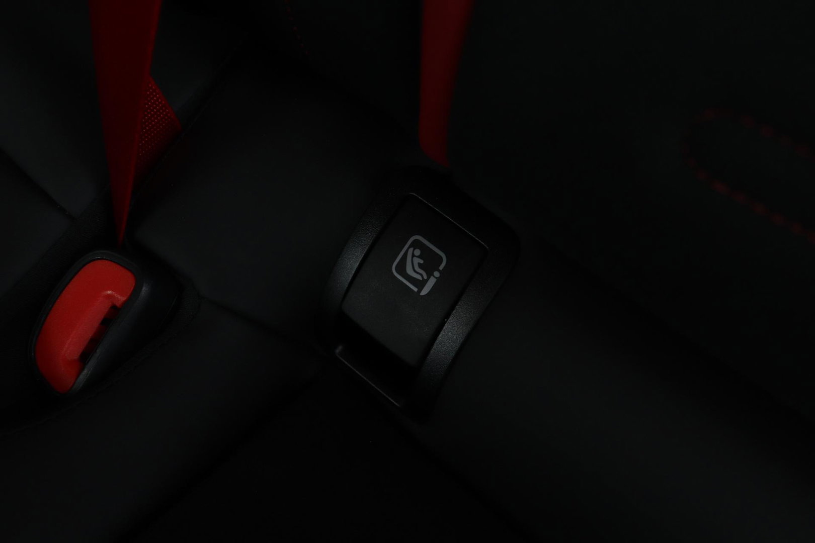 Mercedes-Benz E-Klasse AMG 53 4MATIC+ | Achterasbesturing | 360° Camera | Trekhaak | Keyless | Stoelverwarming | 20 Inch