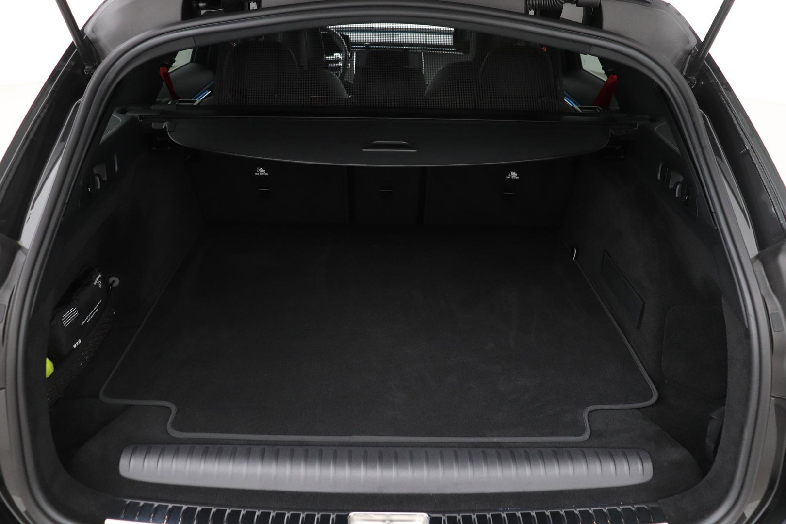Mercedes-Benz E-Klasse AMG 53 4MATIC+ | Achterasbesturing | 360° Camera | Trekhaak | Keyless | Stoelverwarming | 20 Inch