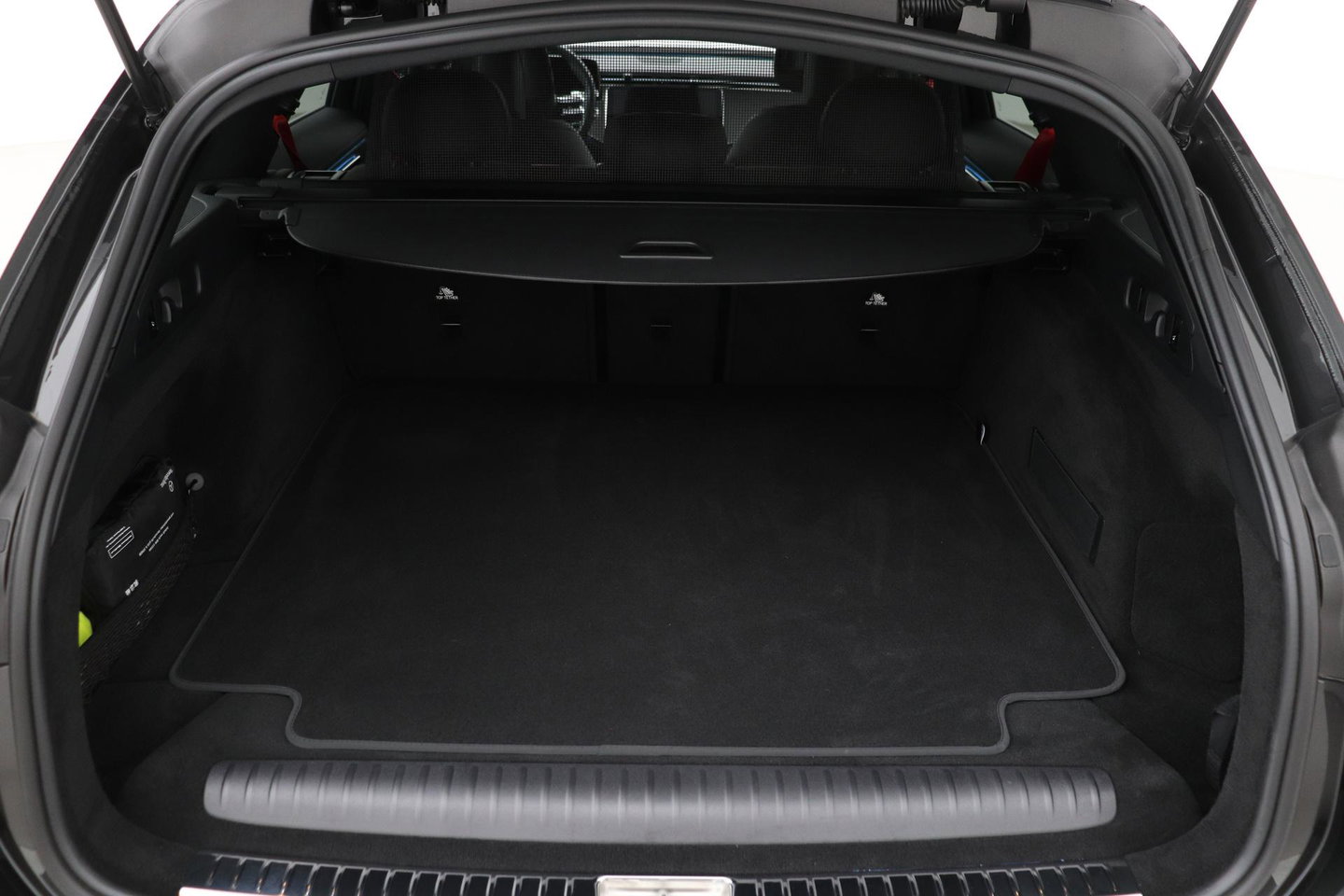 Mercedes-Benz E-Klasse AMG 53 4MATIC+ | Achterasbesturing | 360° Camera | Trekhaak | Keyless | Stoelverwarming | 20 Inch