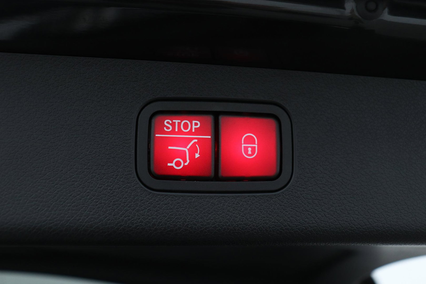 Mercedes-Benz E-Klasse AMG 53 4MATIC+ | Achterasbesturing | 360° Camera | Trekhaak | Keyless | Stoelverwarming | 20 Inch
