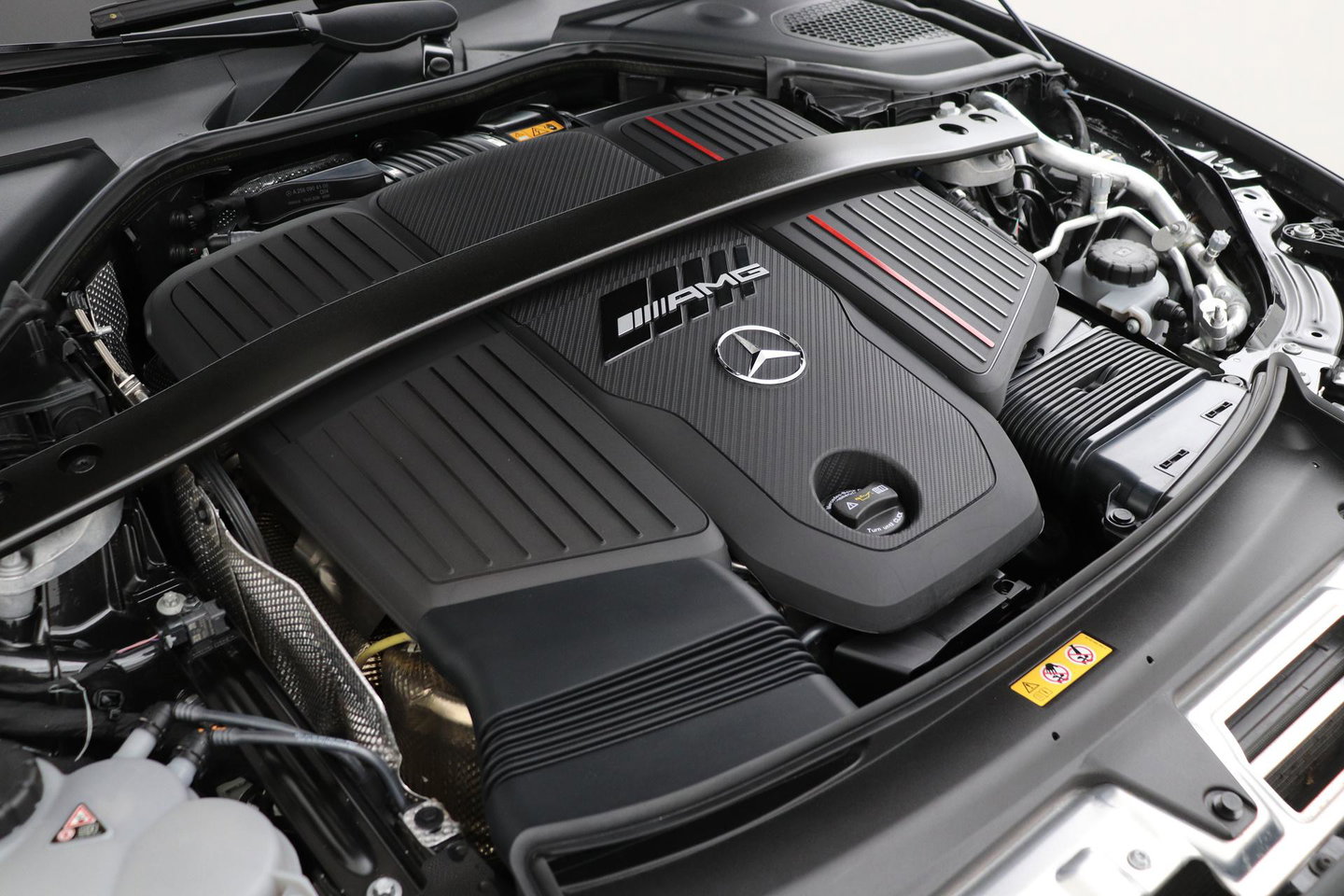 Mercedes-Benz E-Klasse AMG 53 4MATIC+ | Achterasbesturing | 360° Camera | Trekhaak | Keyless | Stoelverwarming | 20 Inch
