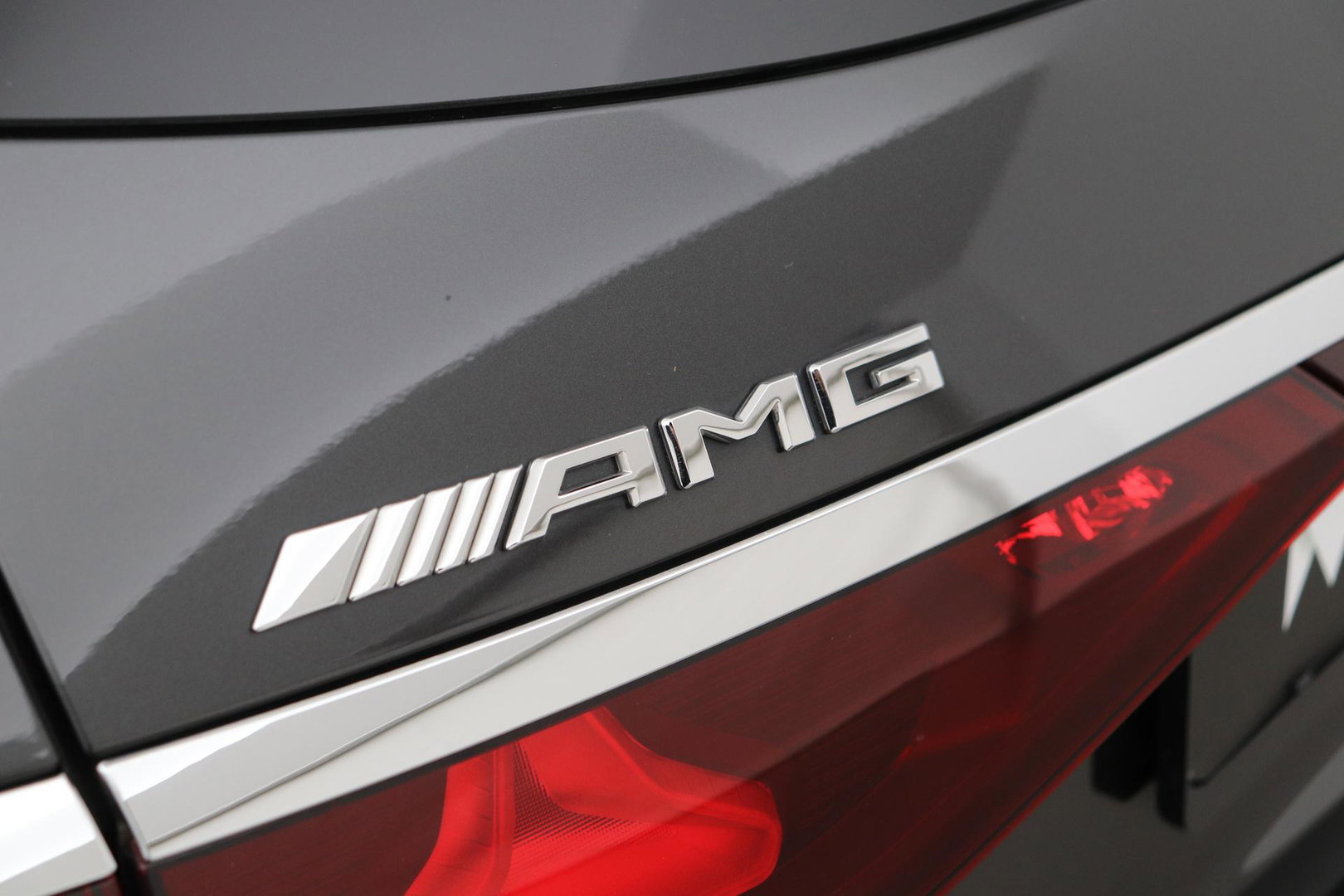 Mercedes-Benz E-Klasse AMG 53 4MATIC+ | Achterasbesturing | 360° Camera | Trekhaak | Keyless | Stoelverwarming | 20 Inch