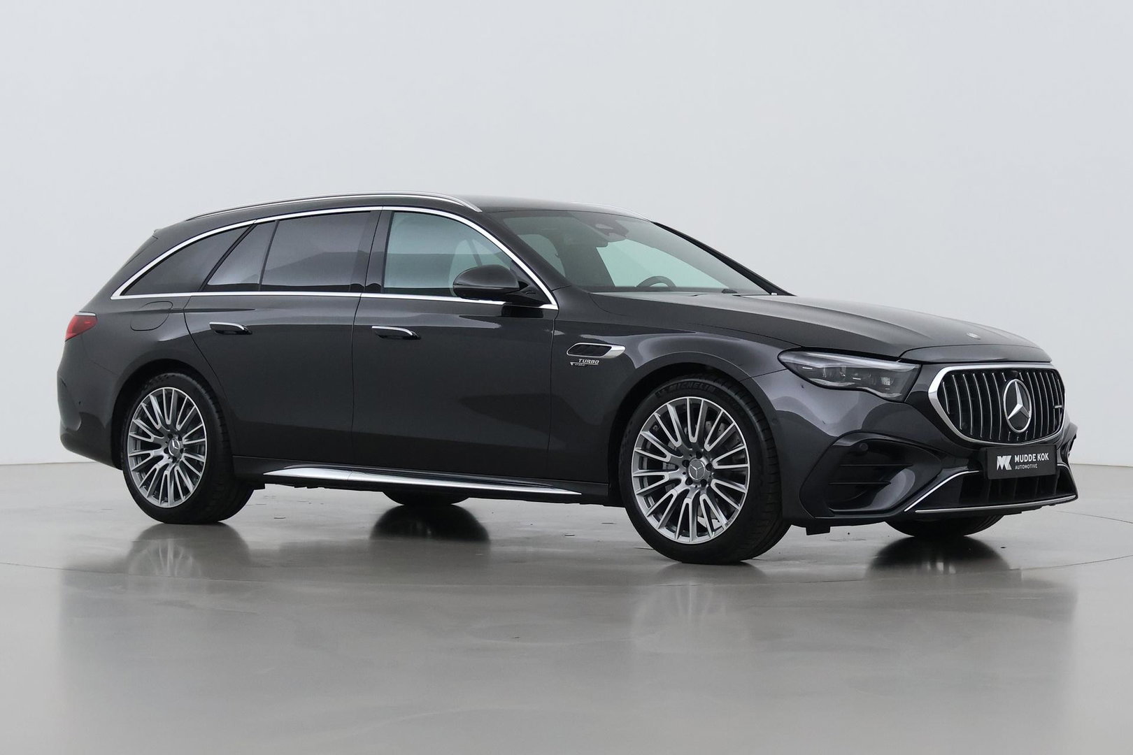 Mercedes-Benz E-Klasse AMG 53 4MATIC+ | Achterasbesturing | 360° Camera | Trekhaak | Keyless | Stoelverwarming | 20 Inch