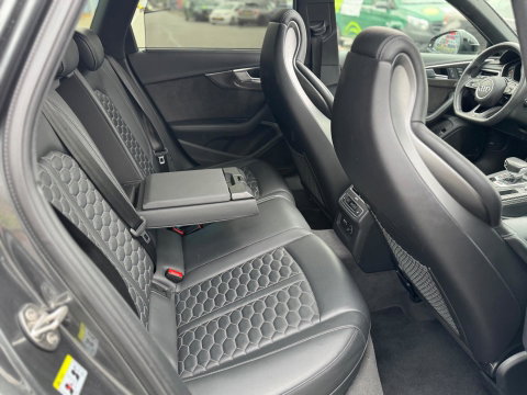 Audi A4 Avant 2.9 TFSI RS 4 quattro 450PK B&O 3D Pano Carbon Massage Leder