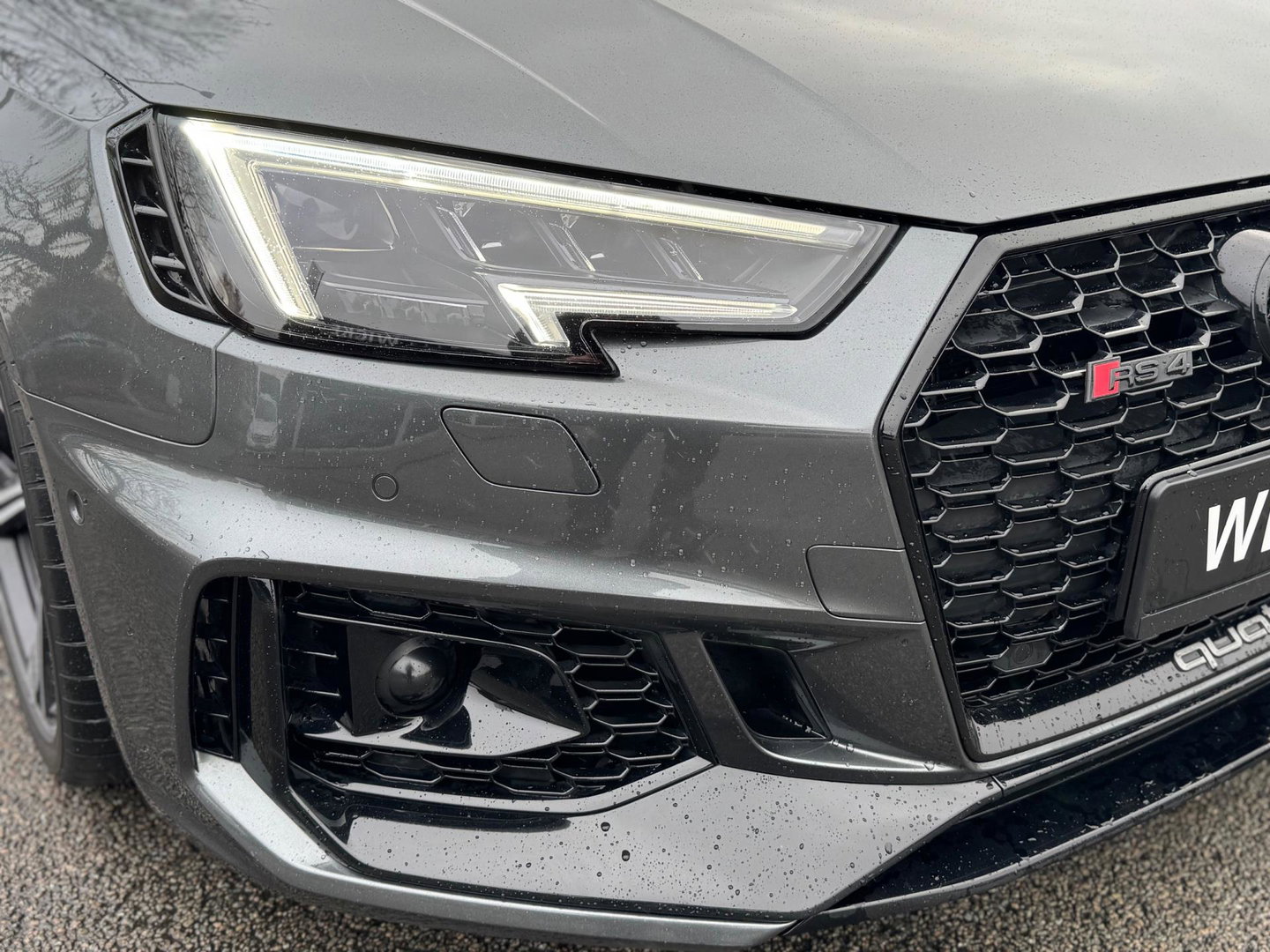Audi A4 Avant 2.9 TFSI RS 4 quattro 450PK B&O 3D Pano Carbon Massage Leder