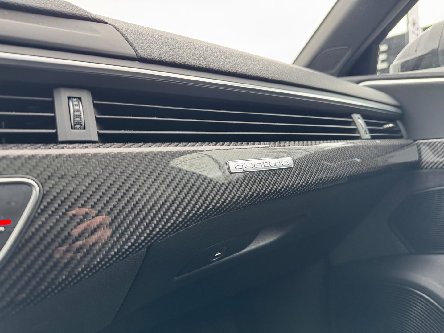 Audi A4 Avant 2.9 TFSI RS 4 quattro 450PK B&O 3D Pano Carbon Massage Leder