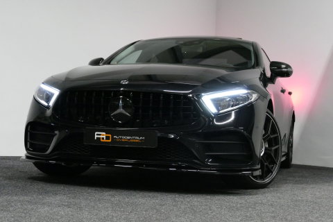 Mercedes-Benz CLS 450 4MATIC AMG Line / CLS63 AMG Diffuser / Panamericana Grille / Maxton Design Bodykit / Schuif-/kanteldak / Multibeam LED / Apple Carplay - Android Auto / 360 graden Camera / 20'' LMV / Stoelverwarming / Achteruitrijcamera / Dodehoek detectie