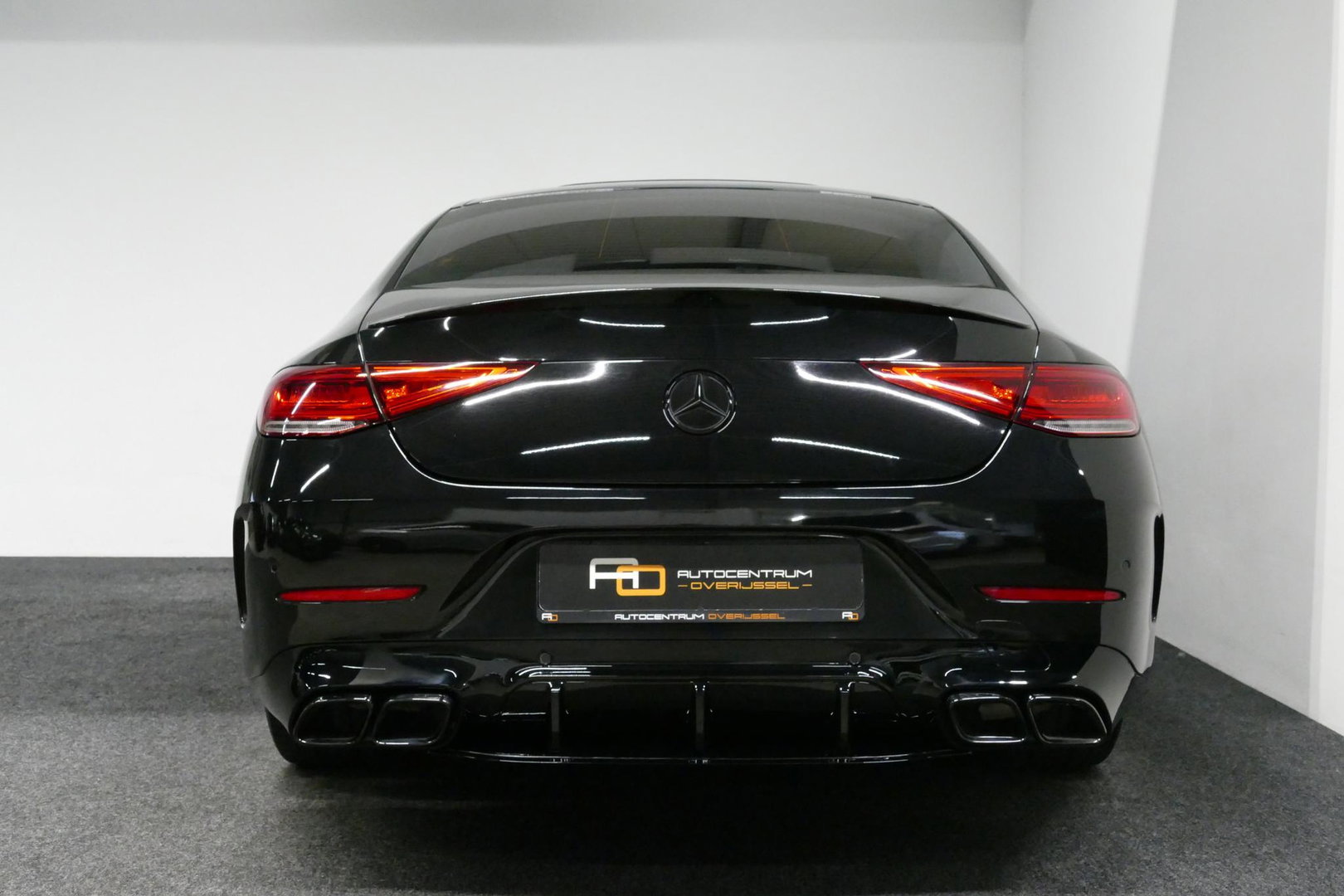 Mercedes-Benz CLS 450 4MATIC AMG Line / CLS63 AMG Diffuser / Panamericana Grille / Maxton Design Bodykit / Schuif-/kanteldak / Multibeam LED / Apple Carplay - Android Auto / 360 graden Camera / 20'' LMV / Stoelverwarming / Achteruitrijcamera / Dodehoek detectie
