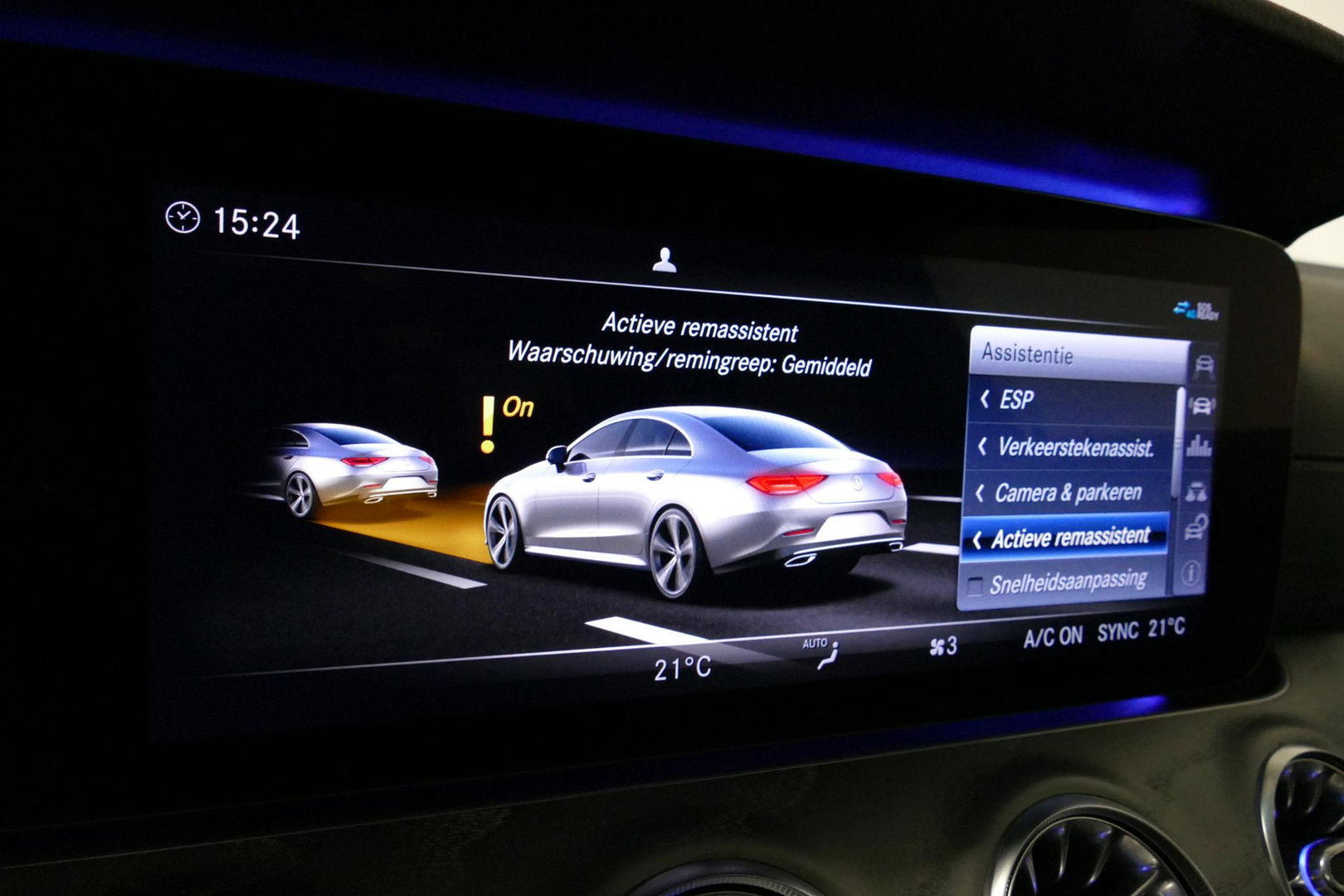 Mercedes-Benz CLS 450 4MATIC AMG Line / CLS63 AMG Diffuser / Panamericana Grille / Maxton Design Bodykit / Schuif-/kanteldak / Multibeam LED / Apple Carplay - Android Auto / 360 graden Camera / 20'' LMV / Stoelverwarming / Achteruitrijcamera / Dodehoek detectie