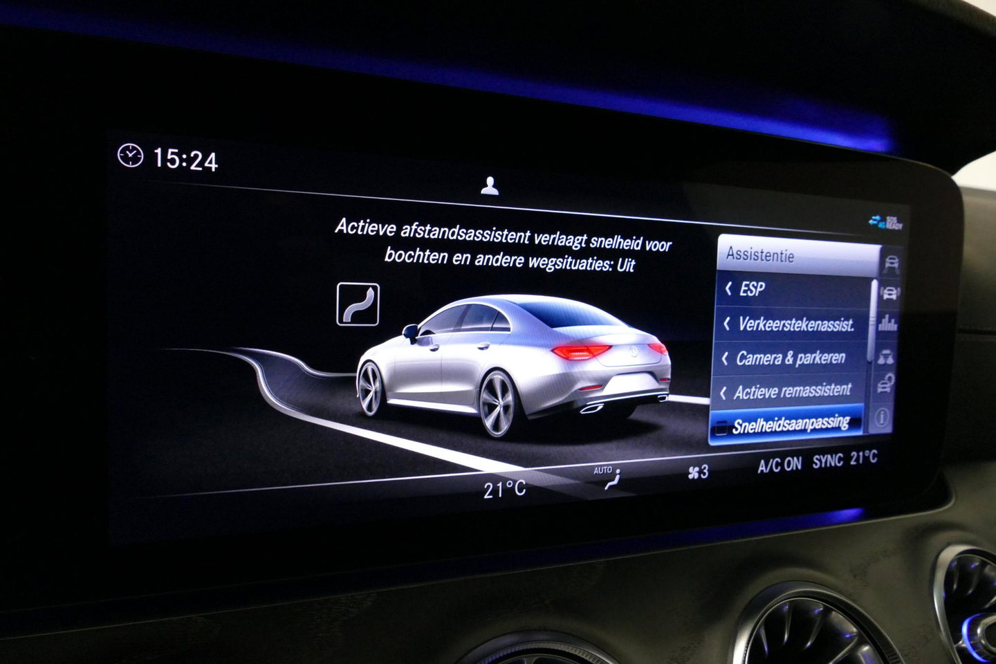 Mercedes-Benz CLS 450 4MATIC AMG Line / CLS63 AMG Diffuser / Panamericana Grille / Maxton Design Bodykit / Schuif-/kanteldak / Multibeam LED / Apple Carplay - Android Auto / 360 graden Camera / 20'' LMV / Stoelverwarming / Achteruitrijcamera / Dodehoek detectie