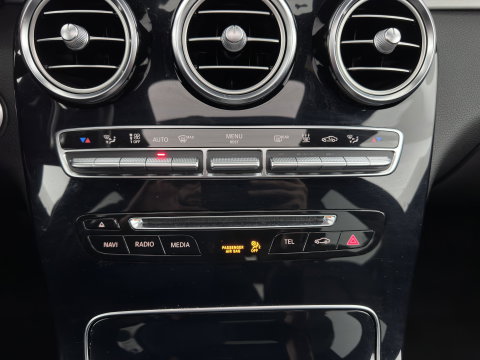 Mercedes-Benz GLC 250 d 4MATIC Prestige Aut. *PANO | HEAD-UP | LEATHER | FULL-LED | DISTRONIC | BURMESTER | MEMORY-PACK | HEATED-SPORTSEATS | BLIND-SPOT | NAVI-FULLMAP | PRIVACY-GLASS | SHIFT-PADDLES | ECC | PDC | TOWBAR | 19''ALU*