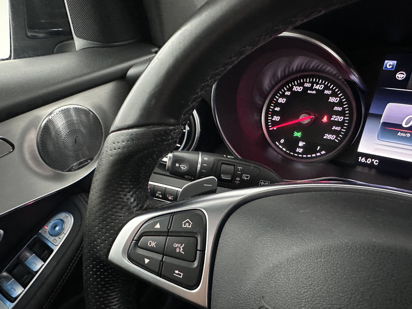 Mercedes-Benz GLC 250 d 4MATIC Prestige Aut. *PANO | HEAD-UP | LEATHER | FULL-LED | DISTRONIC | BURMESTER | MEMORY-PACK | HEATED-SPORTSEATS | BLIND-SPOT | NAVI-FULLMAP | PRIVACY-GLASS | SHIFT-PADDLES | ECC | PDC | TOWBAR | 19''ALU*