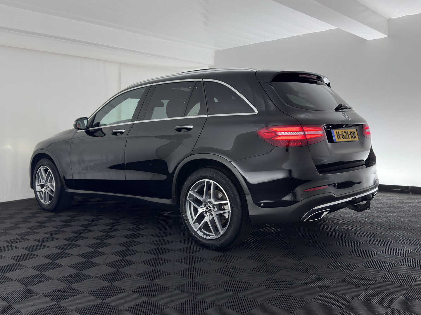 Mercedes-Benz GLC 250 d 4MATIC Prestige Aut. *PANO | HEAD-UP | LEATHER | FULL-LED | DISTRONIC | BURMESTER | MEMORY-PACK | HEATED-SPORTSEATS | BLIND-SPOT | NAVI-FULLMAP | PRIVACY-GLASS | SHIFT-PADDLES | ECC | PDC | TOWBAR | 19''ALU*