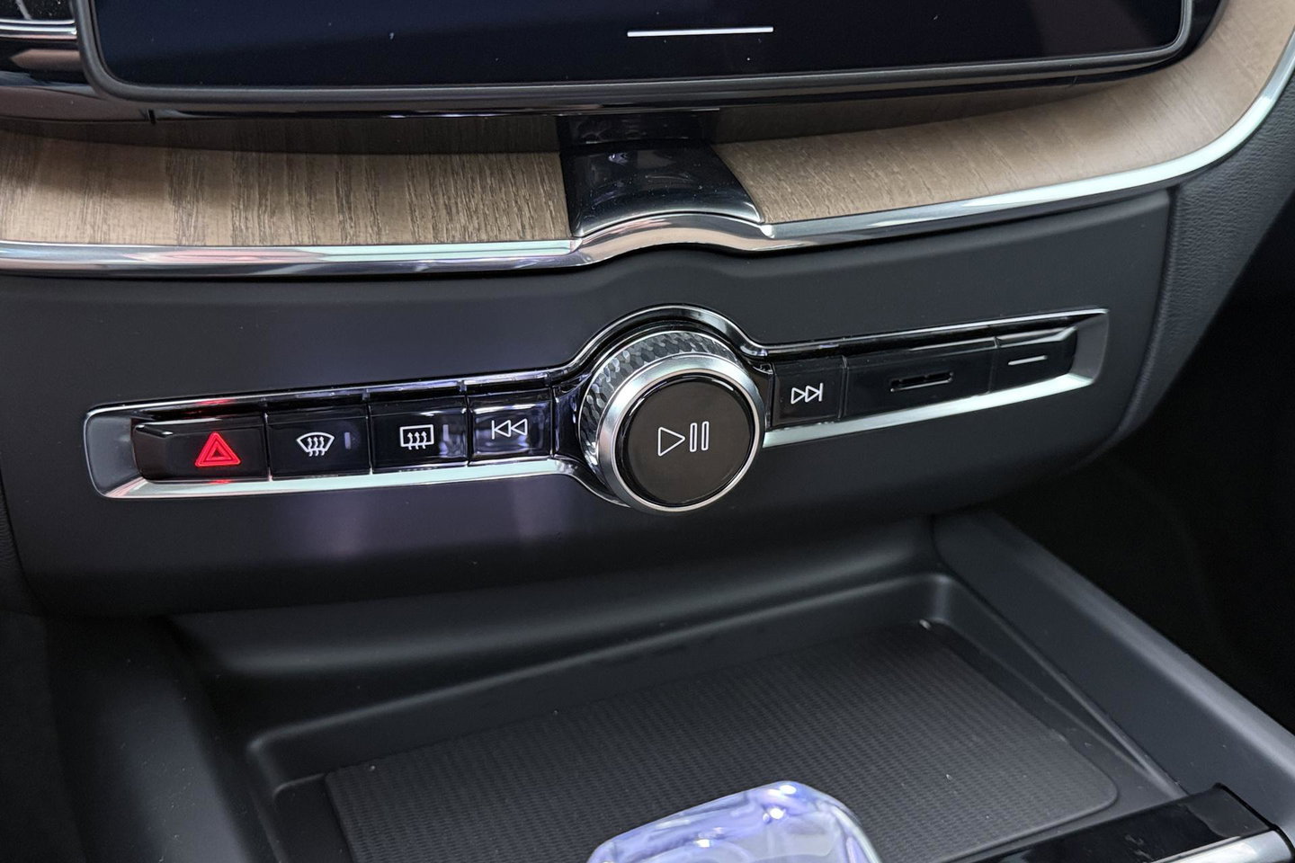 Volvo XC60 T6 Plus Dark | HEICO | ACC | Panoramadak | Harman/Kardon | Stoel+Stuurverwarming | 22 Inch