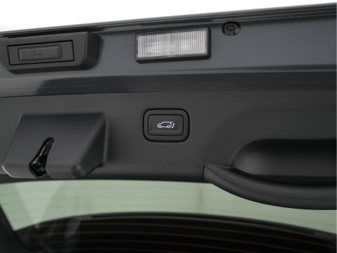 Kia EV4 GT-Line 81.4 kWh (3-Fase-11kW) { SoH-100%} Aut. *HEATPUMP | LEATHER | HARMAN/KARDON | PREMIUM-RELAX-SEATS | ADAPTIVE-LED | V2L | TOPVIEW | CARPLAY | BLINDSPOT | DIGI-COCKPIT | PRIVACY-GLASS | ECC | PDC | HEATED /VENTILATED | 19"ALU*