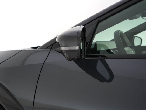 Kia EV4 GT-Line 81.4 kWh (3-Fase-11kW) { SoH-100%} Aut. *HEATPUMP | LEATHER | HARMAN/KARDON | PREMIUM-RELAX-SEATS | ADAPTIVE-LED | V2L | TOPVIEW | CARPLAY | BLINDSPOT | DIGI-COCKPIT | PRIVACY-GLASS | ECC | PDC | HEATED /VENTILATED | 19"ALU*