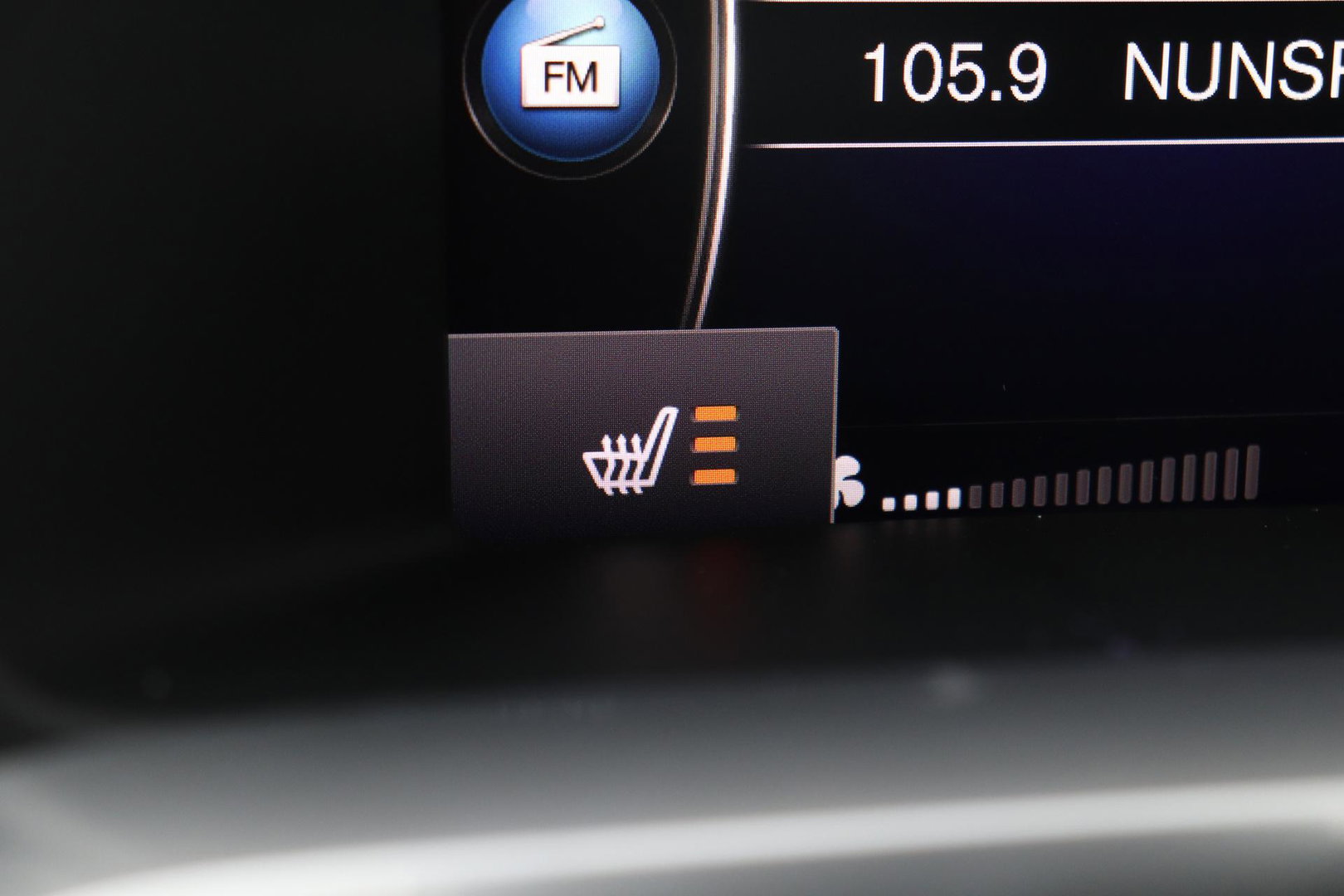 Volvo V60 T4 Business Sport R-Design | ACC | BLIS | Adaptieve Xenon | Stoelverwarming | Navigatie | 18 Inch