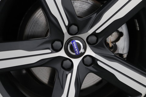 Volvo V60 T4 Business Sport R-Design | ACC | BLIS | Adaptieve Xenon | Stoelverwarming | Navigatie | 18 Inch