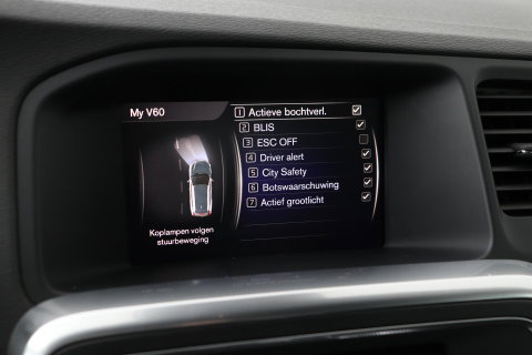 Volvo V60 T4 Business Sport R-Design | ACC | BLIS | Adaptieve Xenon | Stoelverwarming | Navigatie | 18 Inch