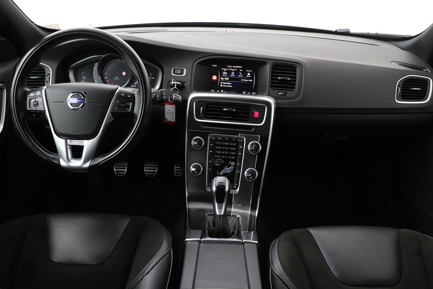 Volvo V60 T4 Business Sport R-Design | ACC | BLIS | Adaptieve Xenon | Stoelverwarming | Navigatie | 18 Inch