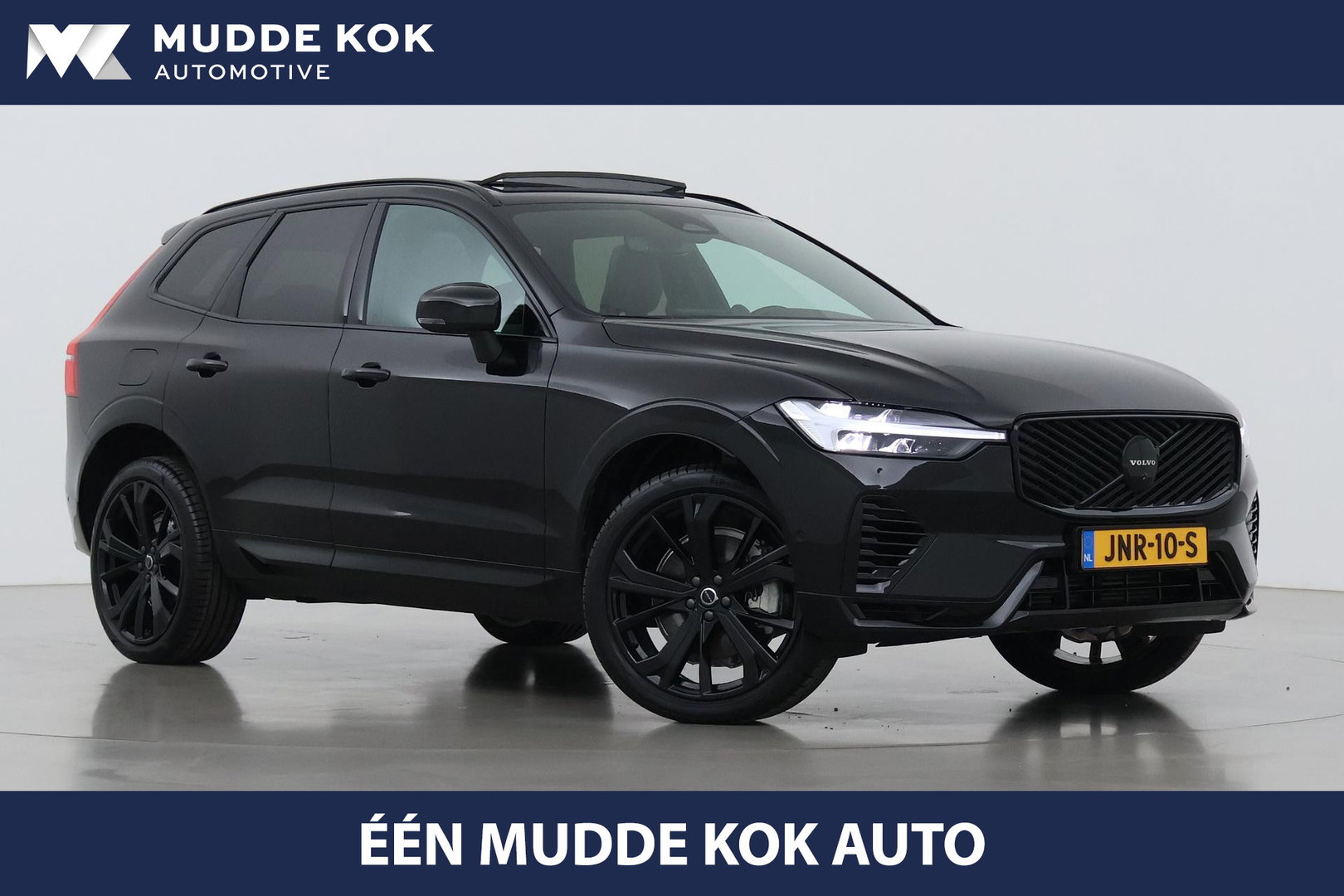 Volvo XC60 T8 Ultra Black Edition | Luchtvering | Bowers&Wilkins | Panoramadak | 360° Camera | Massage+Ventilatie | Head-Up | Trekhaak | BLIS | 21 Inch