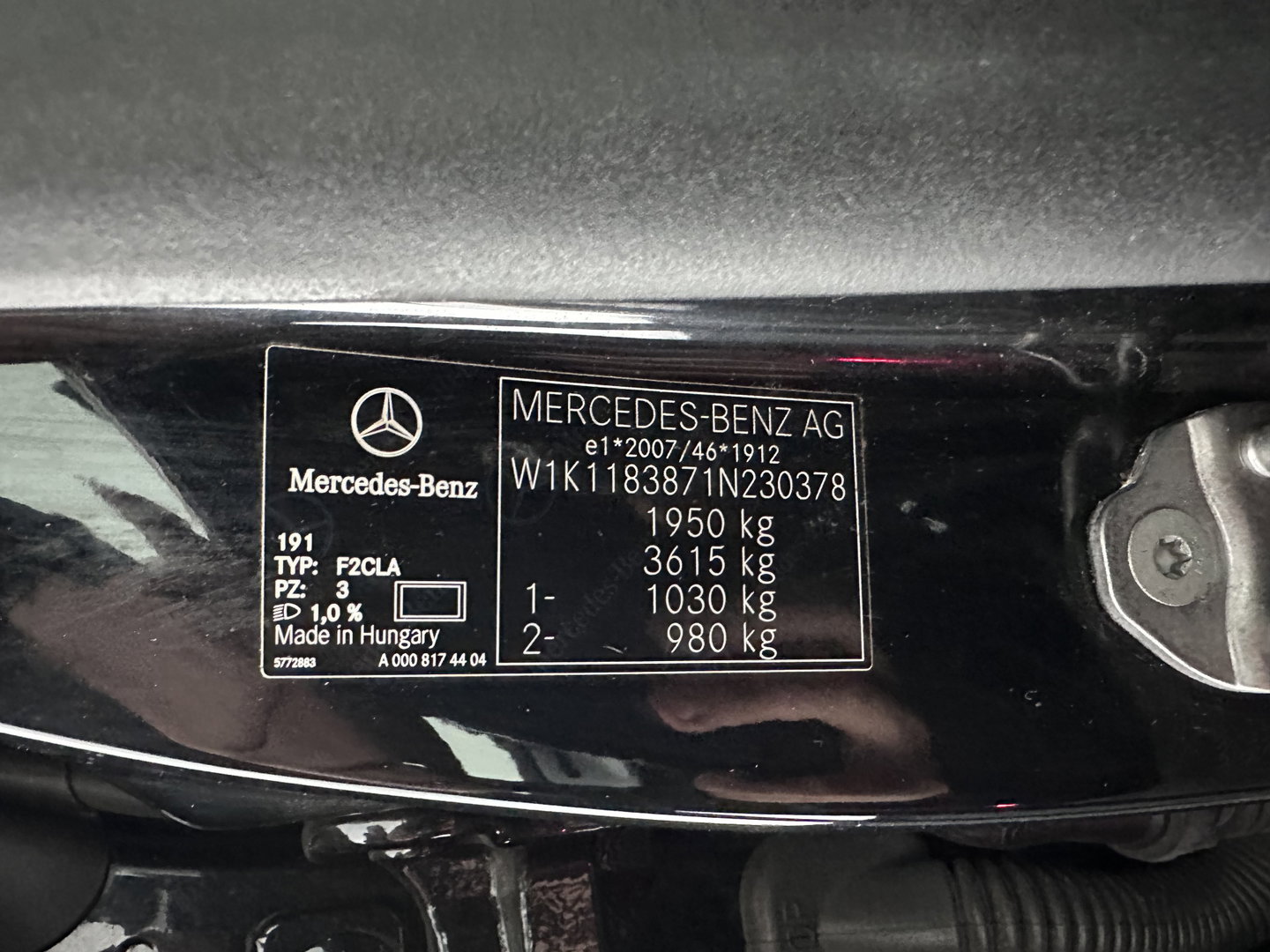 Mercedes-Benz CLA-Klasse 200 Business Solution AMG (INCL.BTW) Aut. *LEATHER-MICROFIBRE | FULL-LED | HEATED-SPORTSEATS | AMBIENT-LIGHT | DIGI-COCKPIT | DAB+ | NAVI-FULLMAP | CAMERA | PRIVACYGLASS | SHIFTPADDLES | 18''ALU*