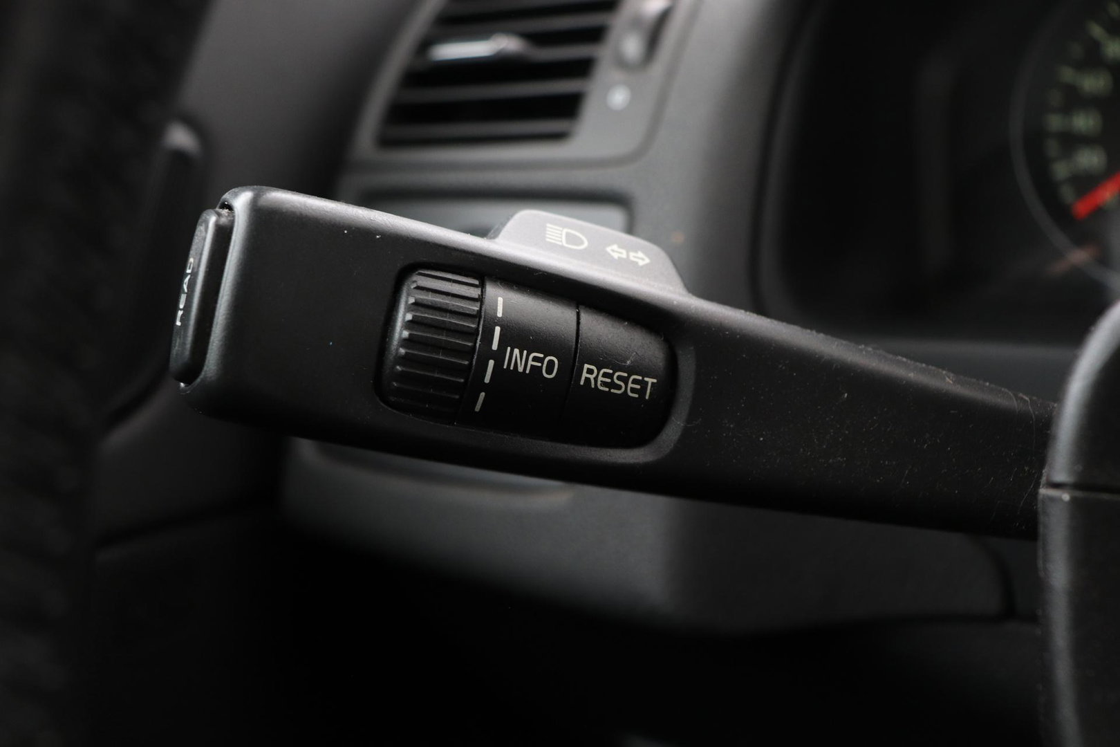 Volvo C70 Convertible 2.0D Summum | Cruise Control | Stoelverwarming | Leder | Memory | Bi-Xenon | 17 Inch