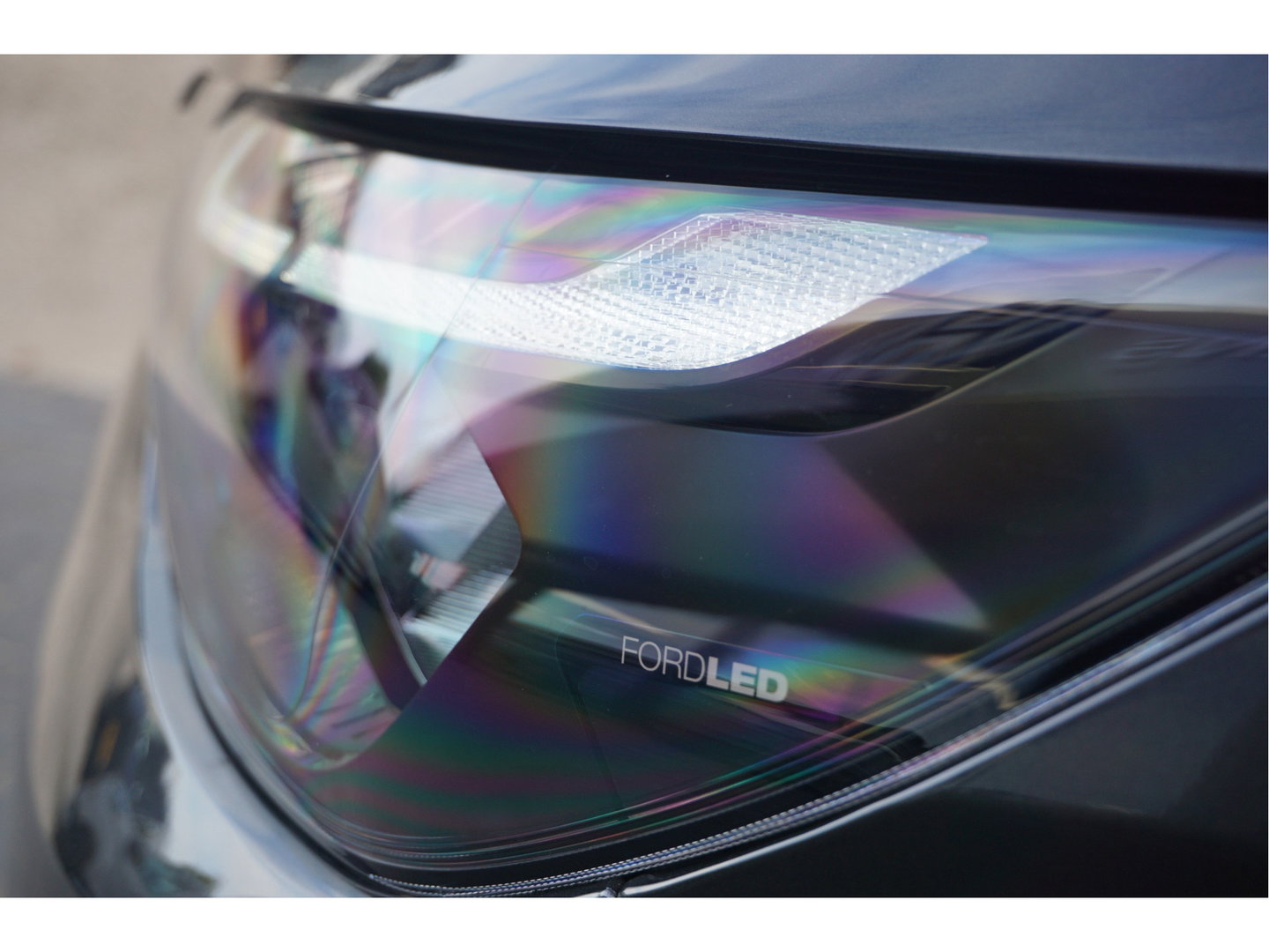 Ford E-Transit Custom 340L 218PK 71KWH AWD Limited Elektrisch AUT BPM VRIJ!! Apple CP/Android A, LED, Trekhaak, 2x Schuifdeur!! NR. EC51